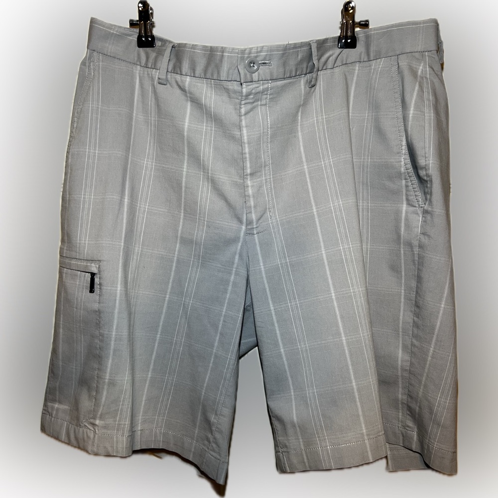 Greg Norman Tasso Elba Golf Short 36”W